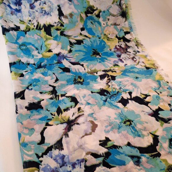 Fabric - Sheer Flowing Chiffon Aqua Floral Print, One Piece, 1.1yd x 60in - Picture 3 of 9
